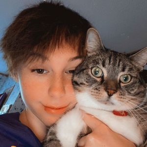 Meet your Posher, Kayla